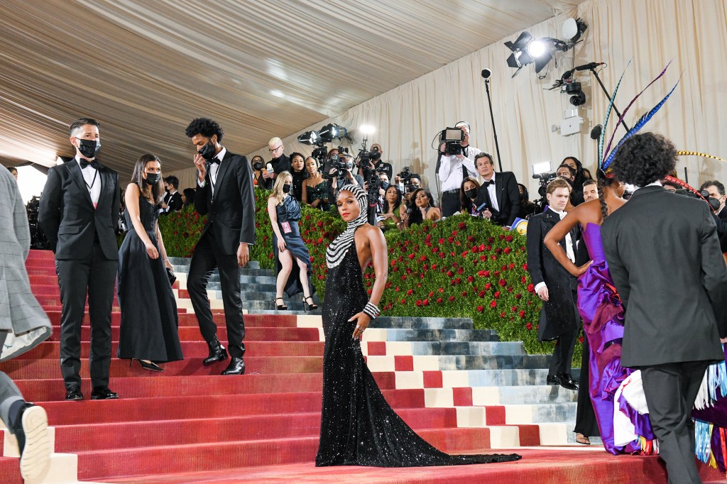 The  secrets behind red carpet events - zkipster - Online Event